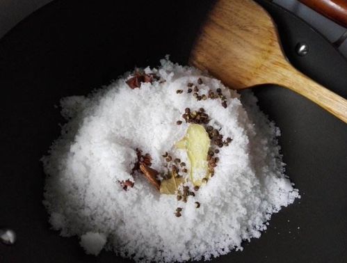 湖南臘肉腌制方法,農村傳統配方,簡單易學,色澤金黃不油膩